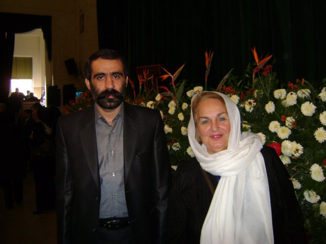 همراه با خانم ایسین چلبی